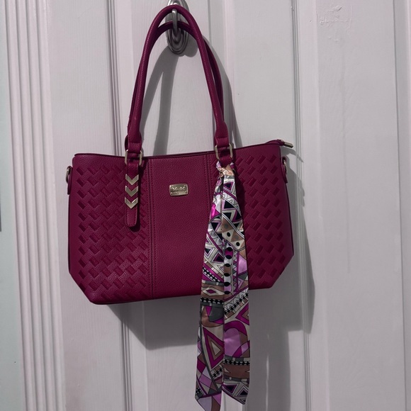 Red Shoulder Bag - Picture 2 of 5